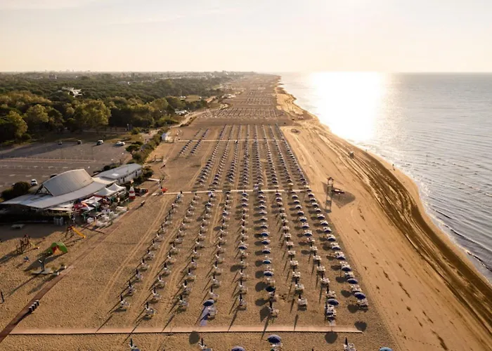 Comfy One-bedroom With Balcony And Lift