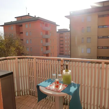 Comfy One-bedroom With Balcony And Lift * Bibione