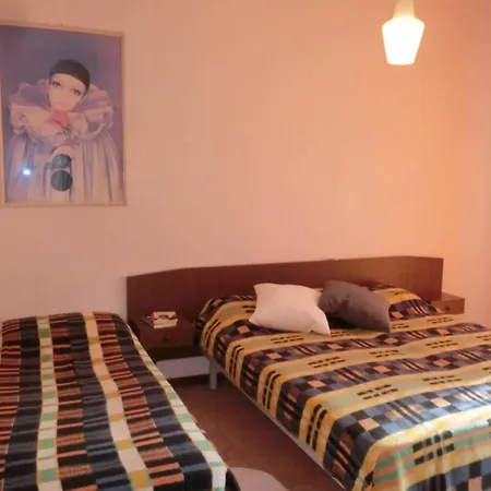 Comfy One-bedroom With Balcony And Lift Appartamento *