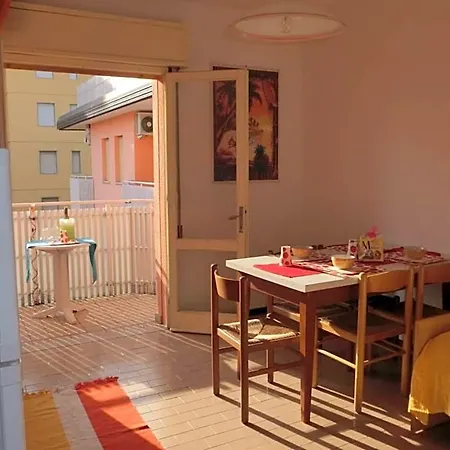 Comfy One-bedroom With Balcony And Lift Bibione